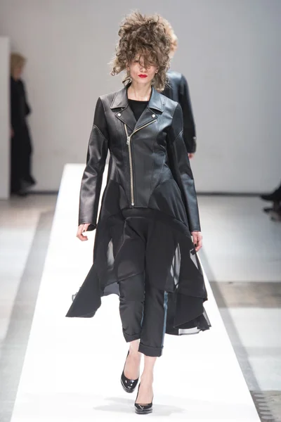 Look 35